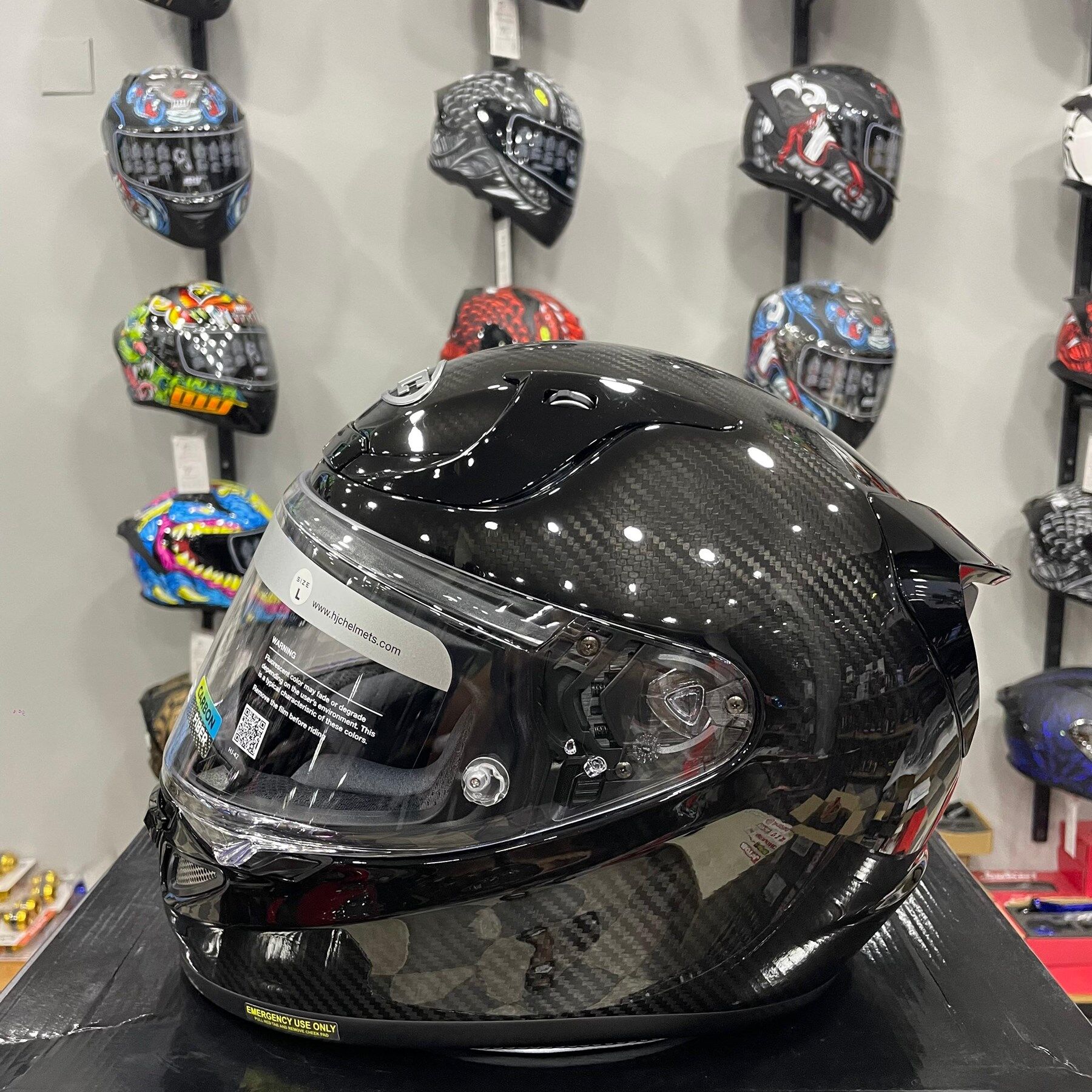 HJC RPHA12 KASK KARBON SİYAH