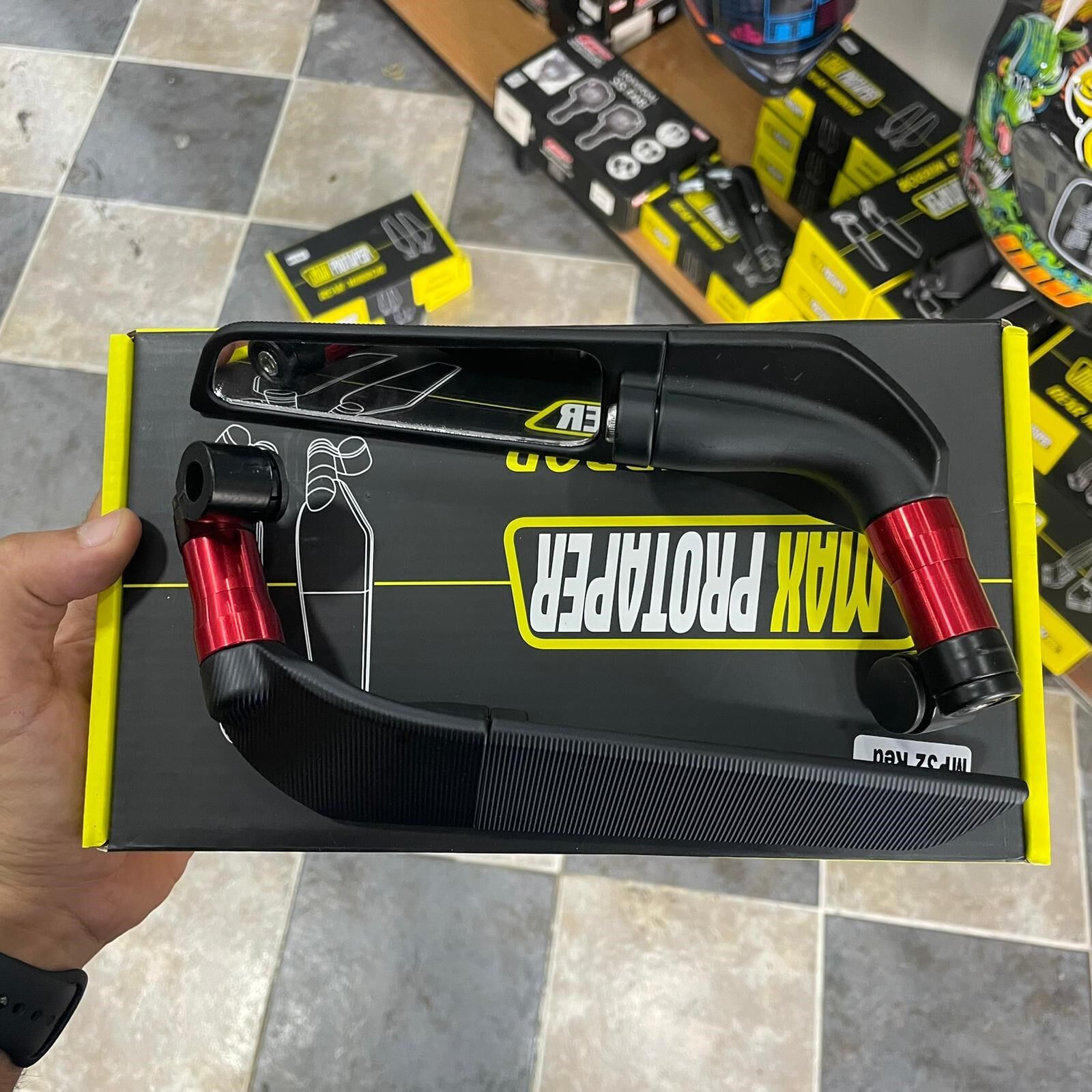 Kırmızı H2 Spor Ayna