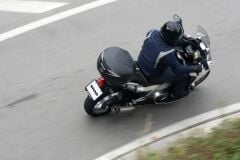 SHAD SH39 ARKA ÇANTA VE TABLA